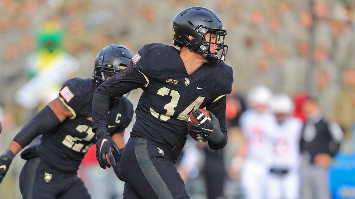 Army_UMass_2021_80650